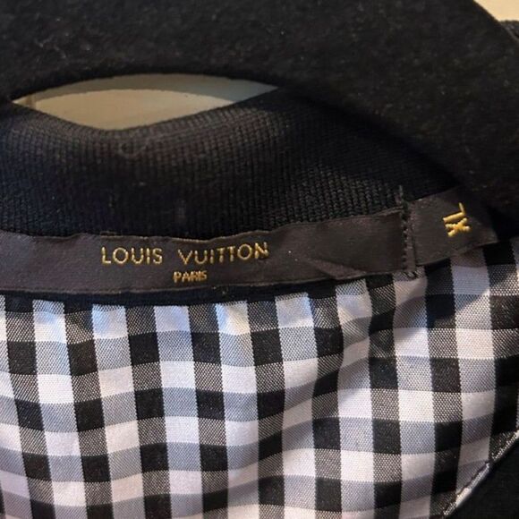 Louis Vuitton Polo Shirt - Size XL - RUNS SMALL - Picture 5 of 6